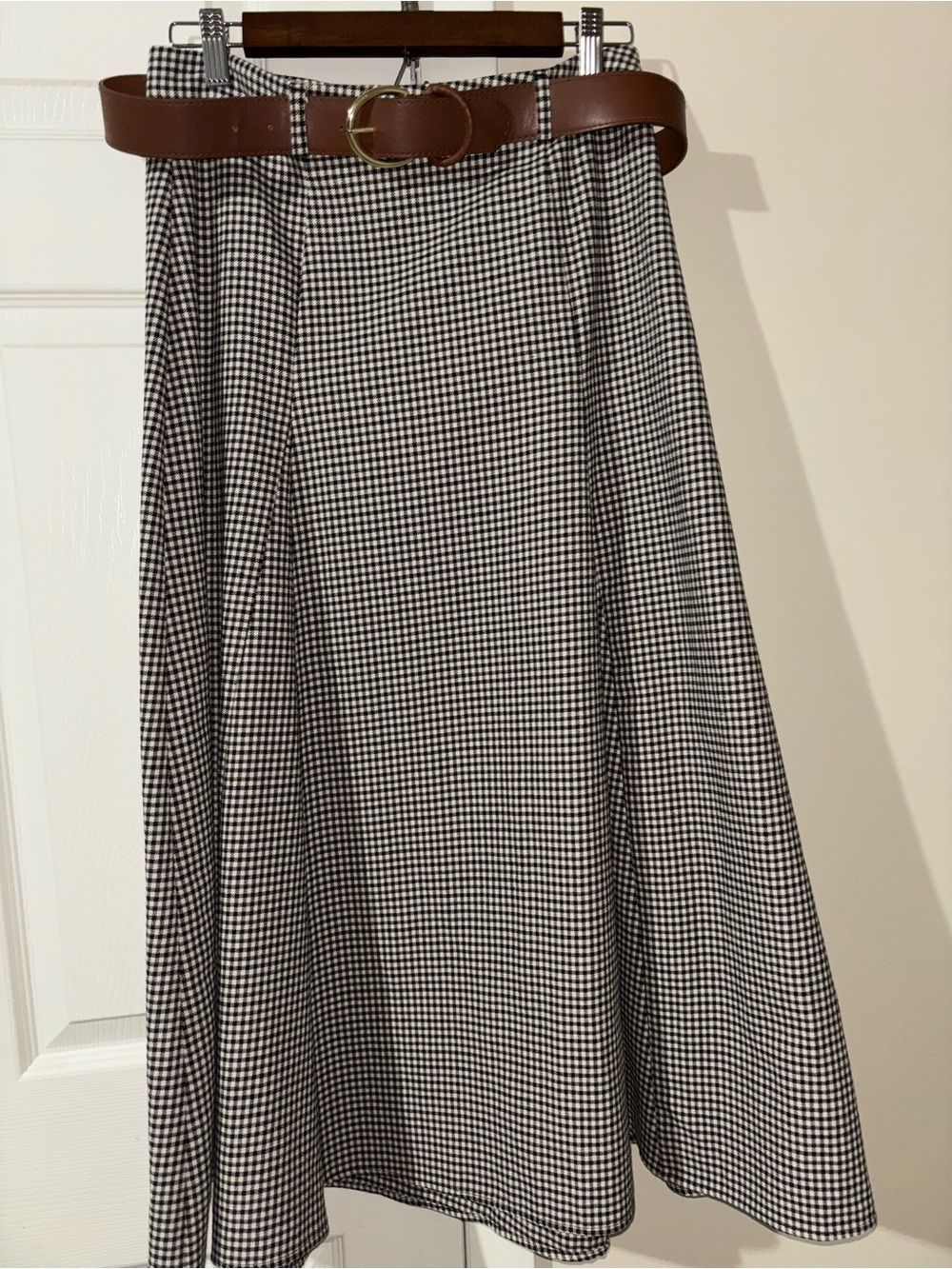 Zara Black & Cream Houndstooth A-Line Skirt with Tan Belt - Picture 3 of 5